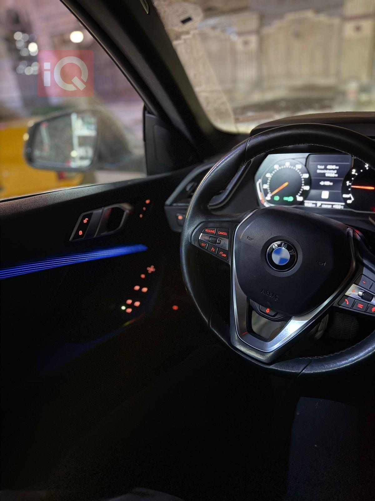 بي ام دبليو الفئة 2